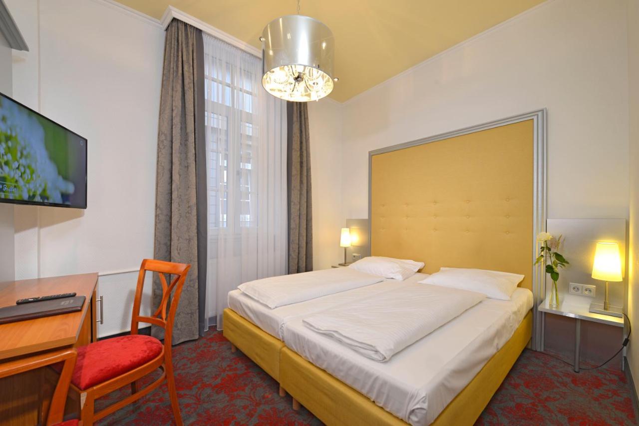 Celler Hof Hotel Екстериор снимка