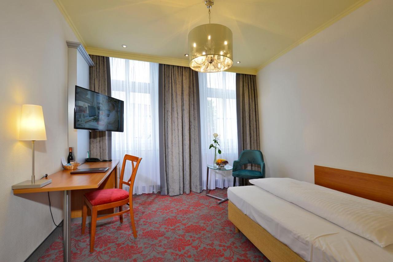 Celler Hof Hotel Екстериор снимка
